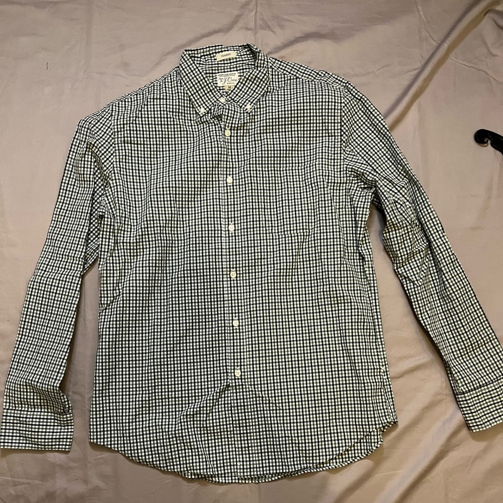 J crew classic plaid shirt Size medium
